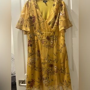 XL woman’s float dress